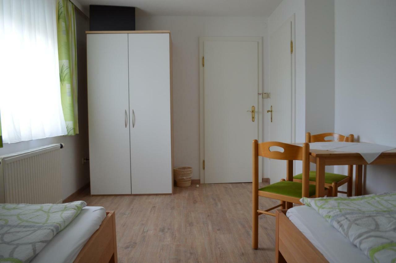 Frühstückspension Sterr Strebersdorf Exterior foto